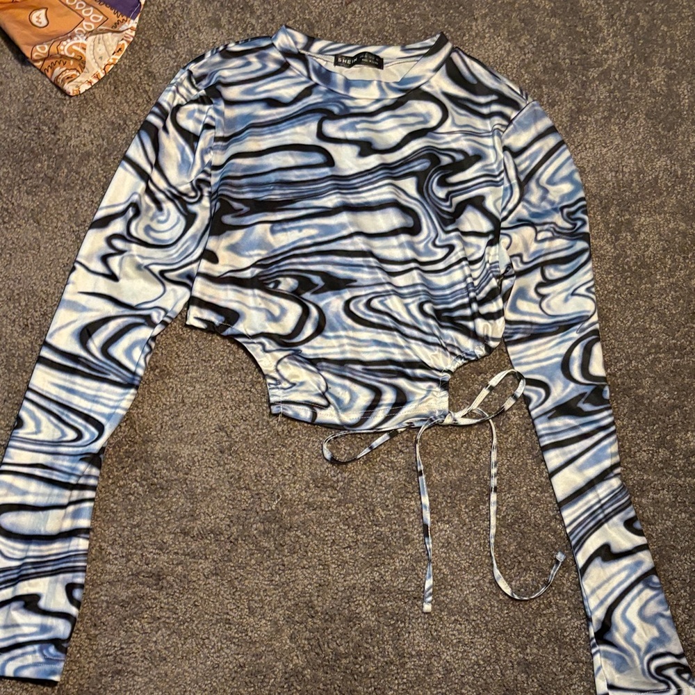 SHEIN Marble Pattern Long Sleeve Top